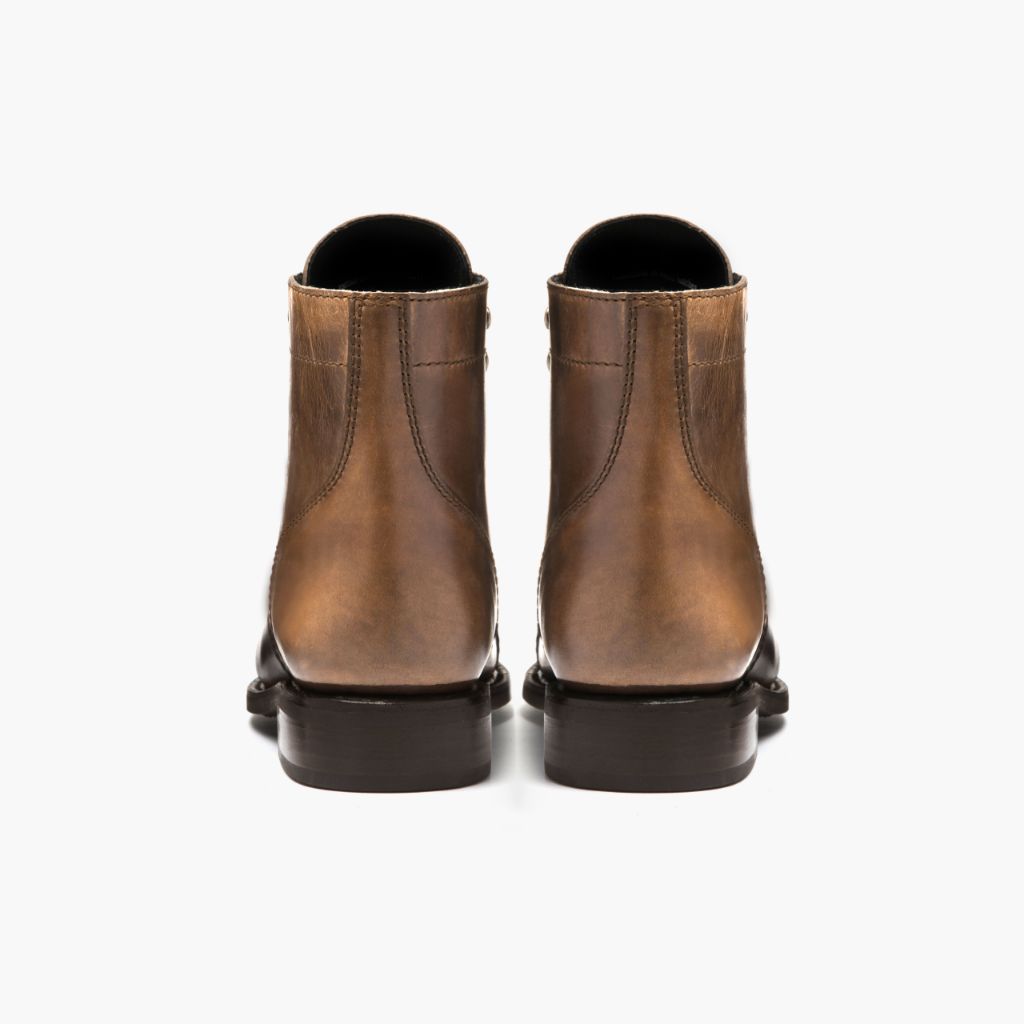 https://cdn.shopify.com/s/files/1/0419/1525/products/1024x1024-Women-Captain-Natural-030623-Rear.jpg?v=1680039542
