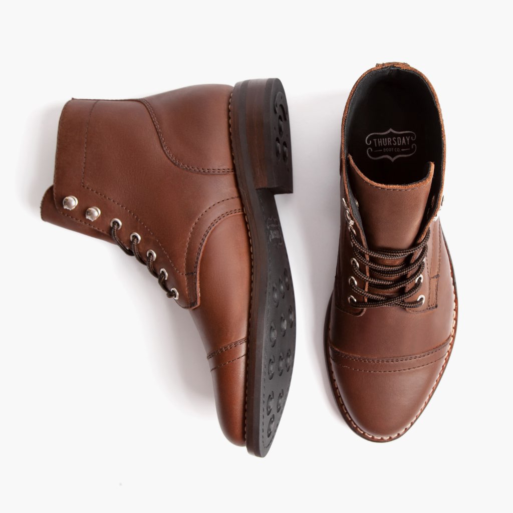 https://cdn.shopify.com/s/files/1/0419/1525/products/1024x1024-Women-Captain-Whiskey-Flatlay1.jpg?v=1656532846
