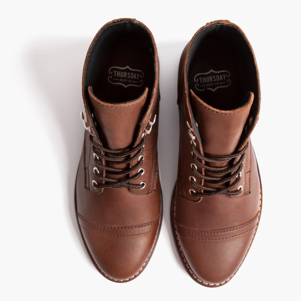 https://cdn.shopify.com/s/files/1/0419/1525/products/1024x1024-Women-Captain-Whiskey-Flatlay2.jpg?v=1656532846