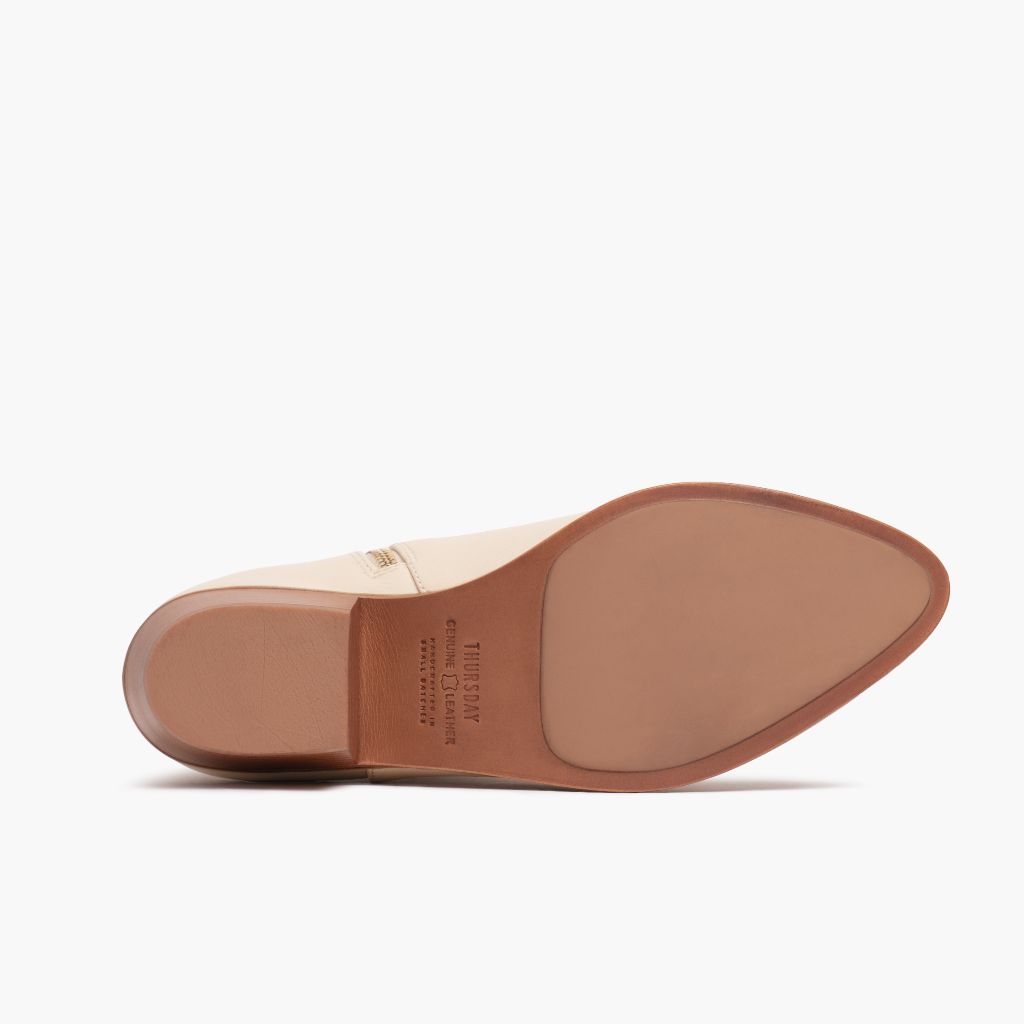 https://cdn.shopify.com/s/files/1/0419/1525/products/1024x1024-Women-Downtown-Beige-101421-Outsole.jpg?v=1634570296