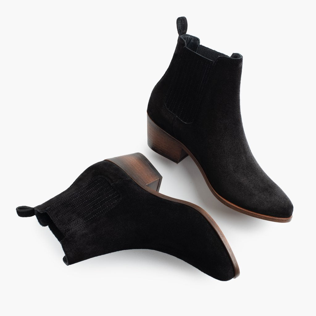 https://cdn.shopify.com/s/files/1/0419/1525/products/1024x1024-Women-DreamerBootie-Black-081321-Flatlay3.jpg?v=1629207042