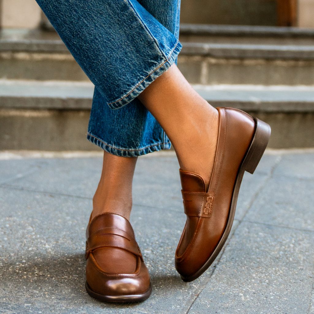 https://cdn.shopify.com/s/files/1/0419/1525/files/1024x1024-Women-DressPenny-Pecan-081525-1_dde9fb34-6266-4052-8e9b-e862a324c006.jpg?v=1759934421