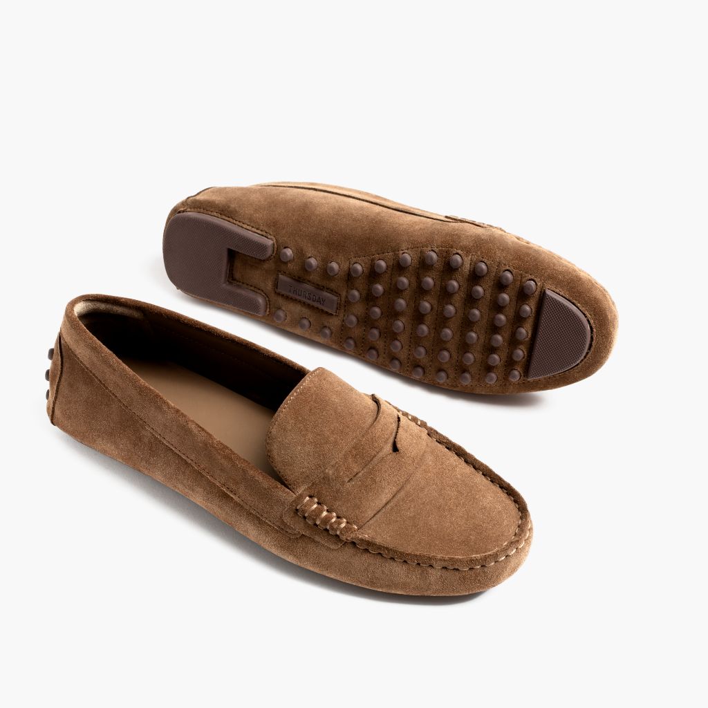 https://cdn.shopify.com/s/files/1/0419/1525/files/1024x1024-Women-DrivingLoafer-Sequoia-062524-FlatlayAlt.jpg?v=1757957533