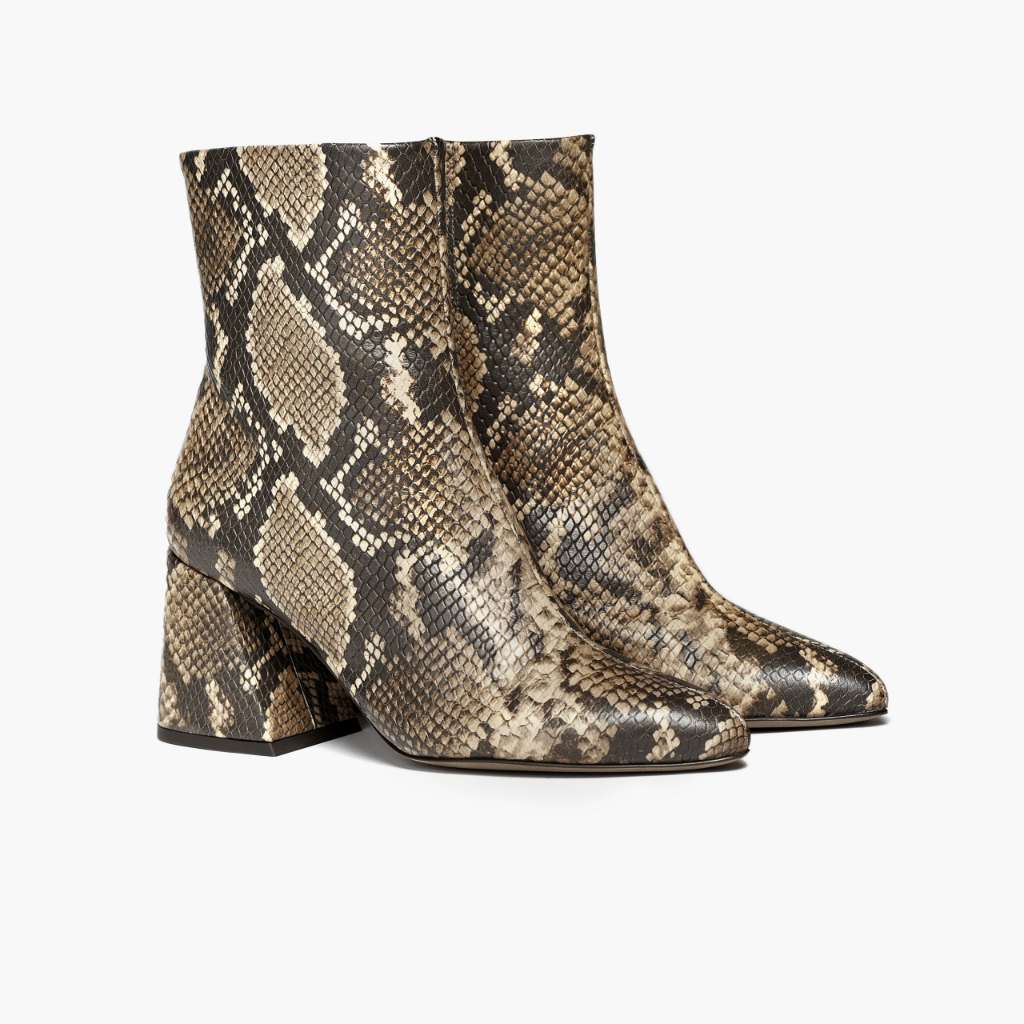 https://cdn.shopify.com/s/files/1/0419/1525/products/1024x1024-Women-Heartbreaker-SnakePrint-092121-3.4.jpg?v=1633041610