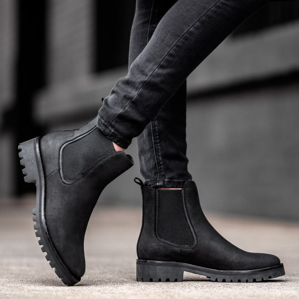 https://cdn.shopify.com/s/files/1/0419/1525/products/1024x1024-Women-Legend-BlackMatte-080521-1.jpg?v=1774633590
