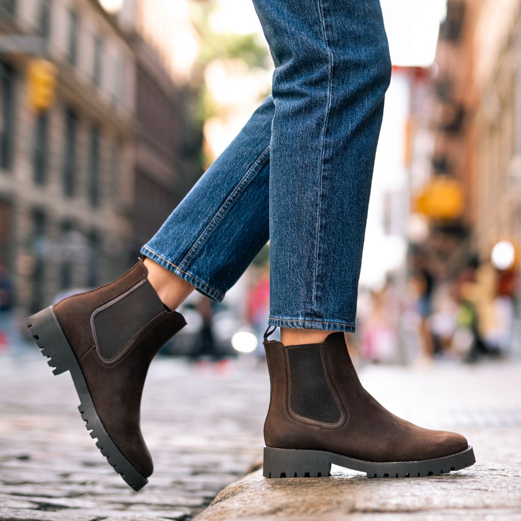 https://cdn.shopify.com/s/files/1/0419/1525/files/1024x1024-Women-Legend-Truffle-091124-1_f0ccac32-f1b8-475c-9992-b5db42e7f1b2.jpg?v=1726162614