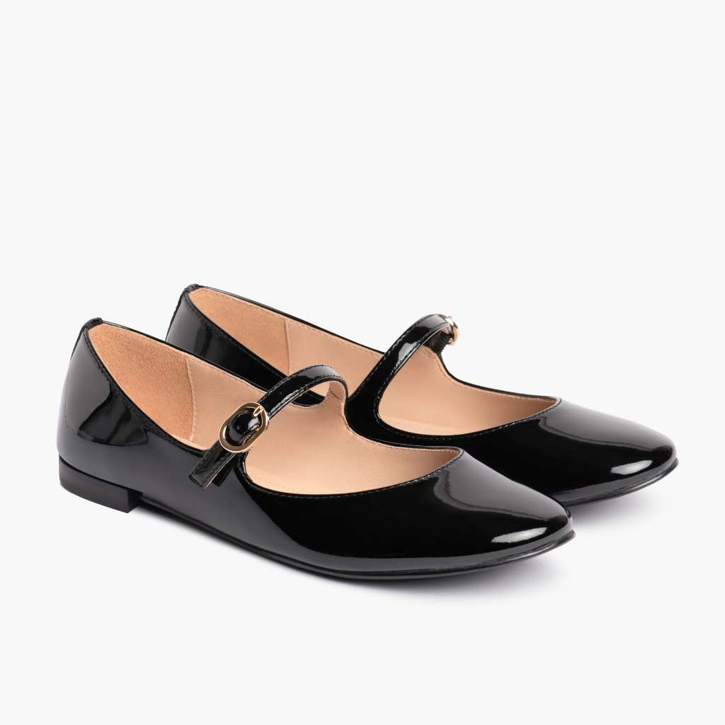 https://cdn.shopify.com/s/files/1/0419/1525/files/1024x1024-Women-MaryJane-BlackPatent-012226-3.4.jpg?v=1771259486