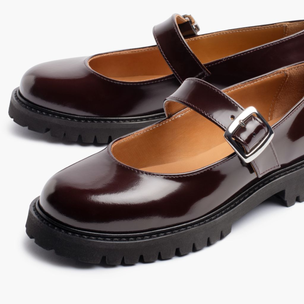 https://cdn.shopify.com/s/files/1/0419/1525/files/1024x1024-Women-PennyJane-Burgundy-022426-ToeDetail.jpg?v=1776702867