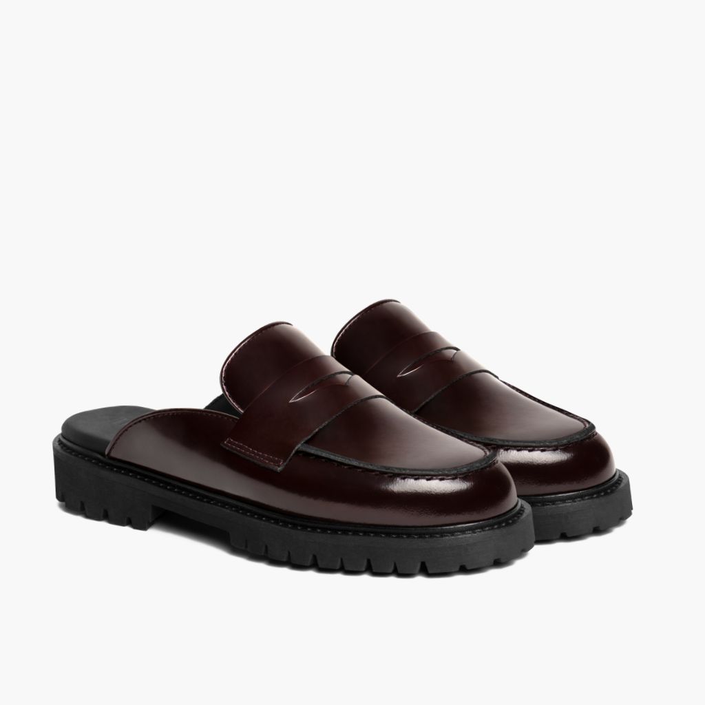 https://cdn.shopify.com/s/files/1/0419/1525/files/1024x1024-Women-PennyMule-Burgundy-102324-3.4_880095cd-2071-48fe-976b-68a2687332d1.jpg?v=1730318411
