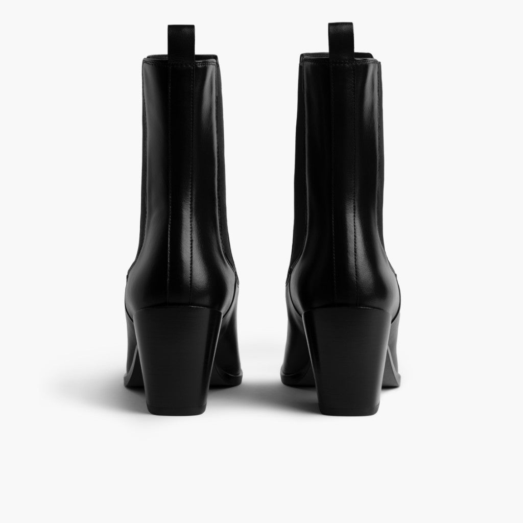 https://cdn.shopify.com/s/files/1/0419/1525/products/1024x1024-Women-Soho-Black-090621-Rear.jpg?v=1631549664