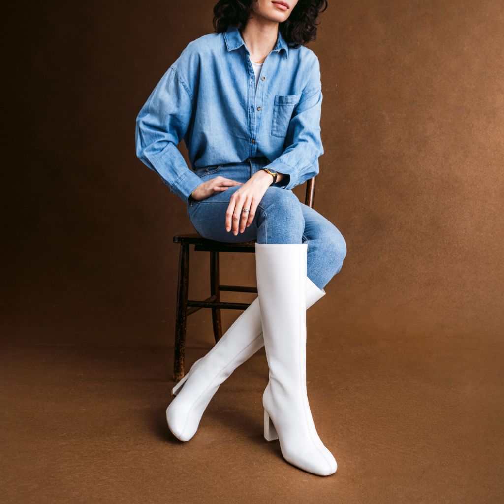 https://cdn.shopify.com/s/files/1/0419/1525/files/1024x1024-Women-Soleil-SnowWhite-043026-4.jpg?v=1779125791