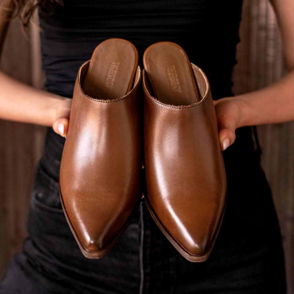 https://cdn.shopify.com/s/files/1/0419/1525/files/1024x1024-Women-Summer-Brandy-071423-3_eab3b149-0426-4e48-9147-b31f5690e648.jpg?v=1716506182