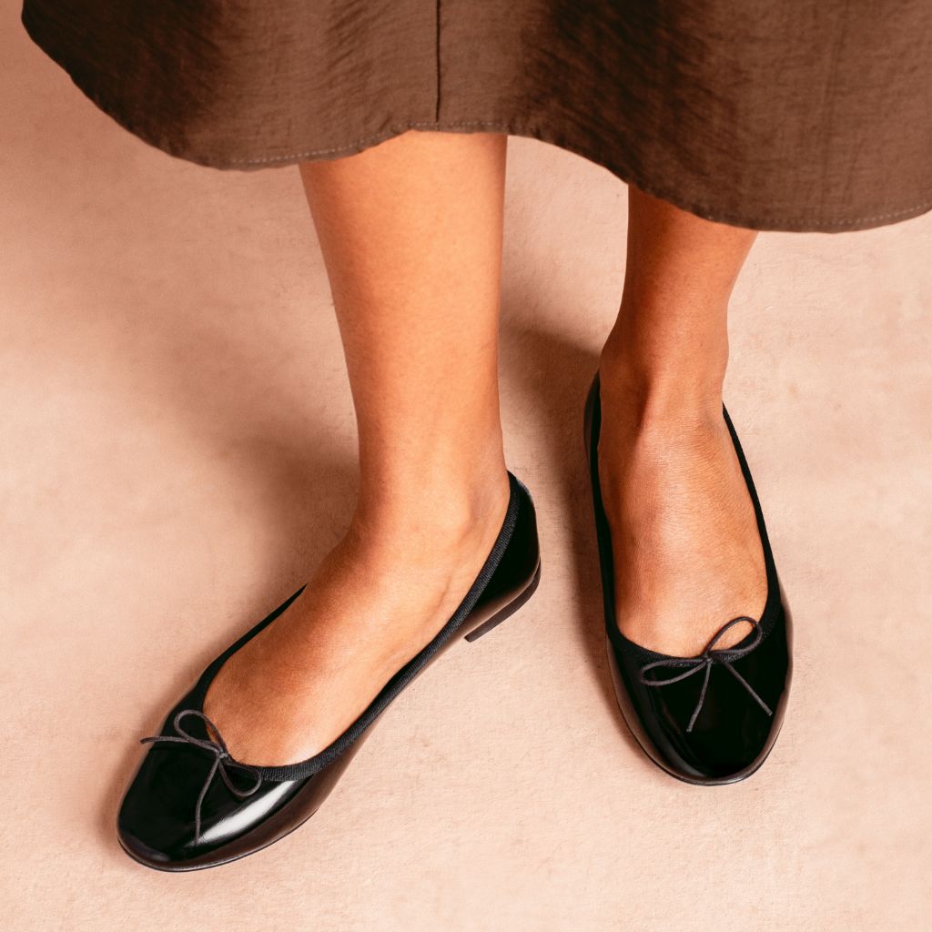 https://cdn.shopify.com/s/files/1/0419/1525/files/1024x1024-Women-TinyDancer-BlackPatent-082625-3.jpg?v=1756309086