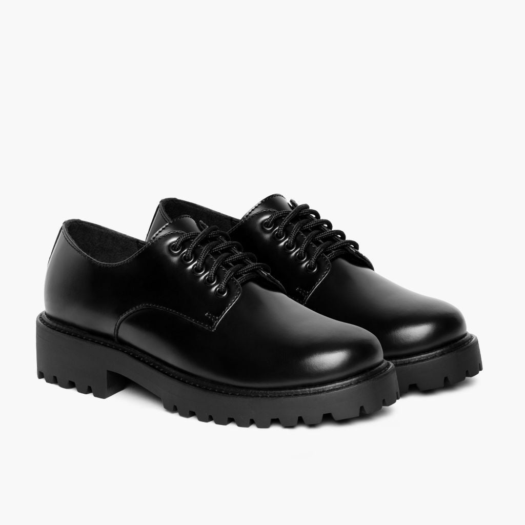 https://cdn.shopify.com/s/files/1/0419/1525/files/1024x1024-Women_s-Renegade-Black-101923-3.4.jpg?v=1698092265