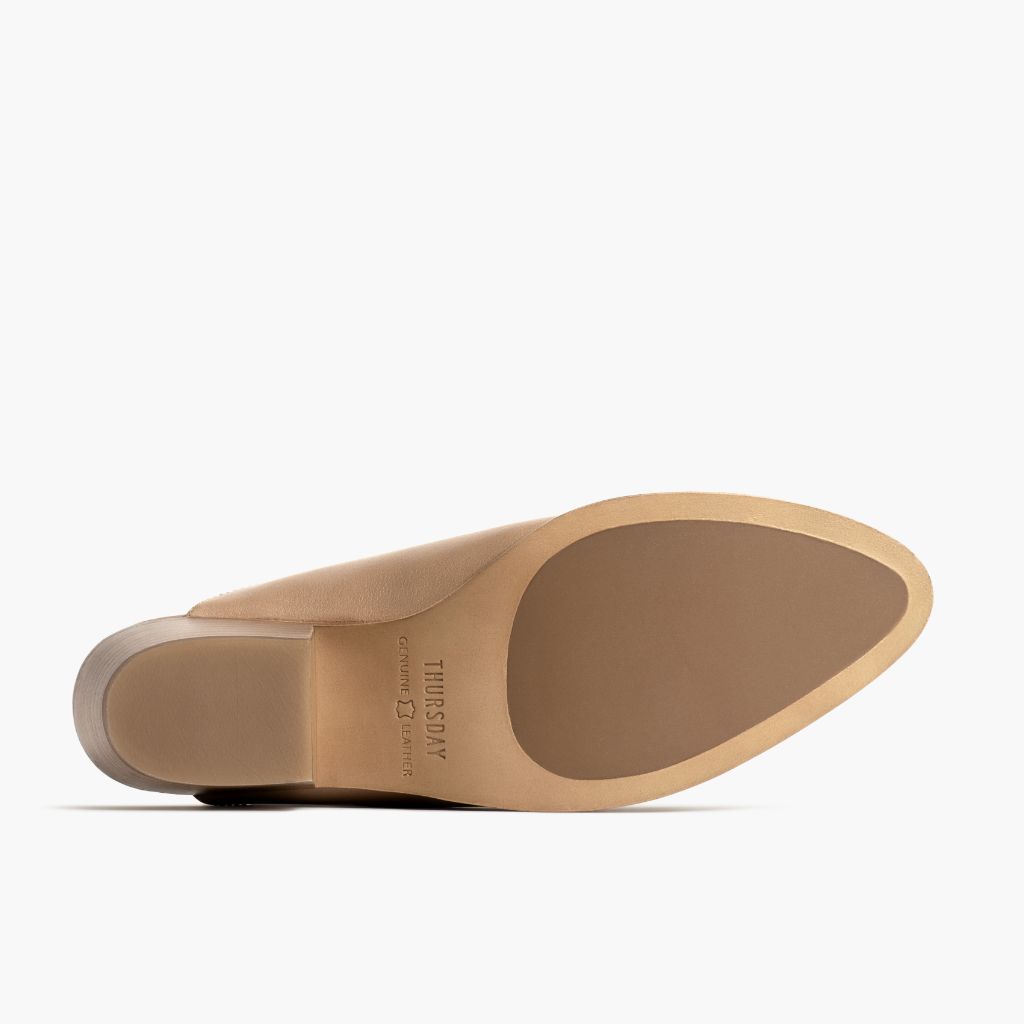 https://cdn.shopify.com/s/files/1/0419/1525/files/1024x1024-Womens-Breeze-MilkCoffee-071423-Outsole.jpg?v=1690837448