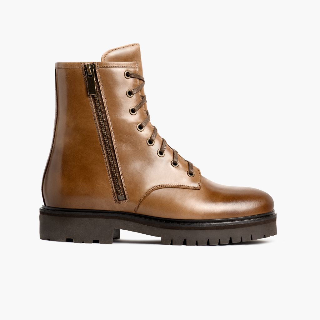 https://cdn.shopify.com/s/files/1/0419/1525/files/1024x1024-Womens-Combat-Natural-092023-SideZip_78314fc2-edd8-48bb-af85-ae219bd670c1.jpg?v=1695772322