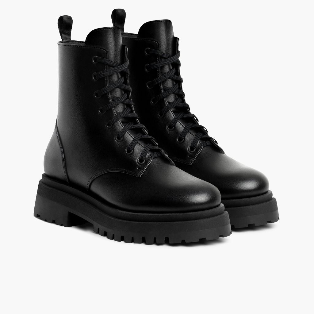 https://cdn.shopify.com/s/files/1/0419/1525/files/1024x1024-Womens-Dolce-Black-070723-3.4.jpg?v=1695064533