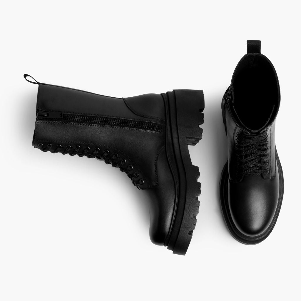 https://cdn.shopify.com/s/files/1/0419/1525/files/1024x1024-Womens-Fatale-Black-100623-Flatlay1.jpg?v=1696881415