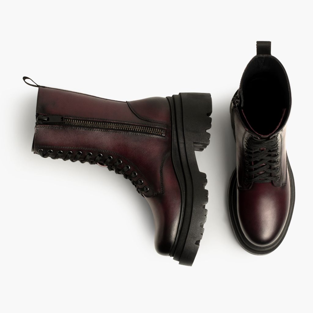 https://cdn.shopify.com/s/files/1/0419/1525/files/1024x1024-Womens-Fatale-BlackCherry-100623-Flatlay1.jpg?v=1696887361