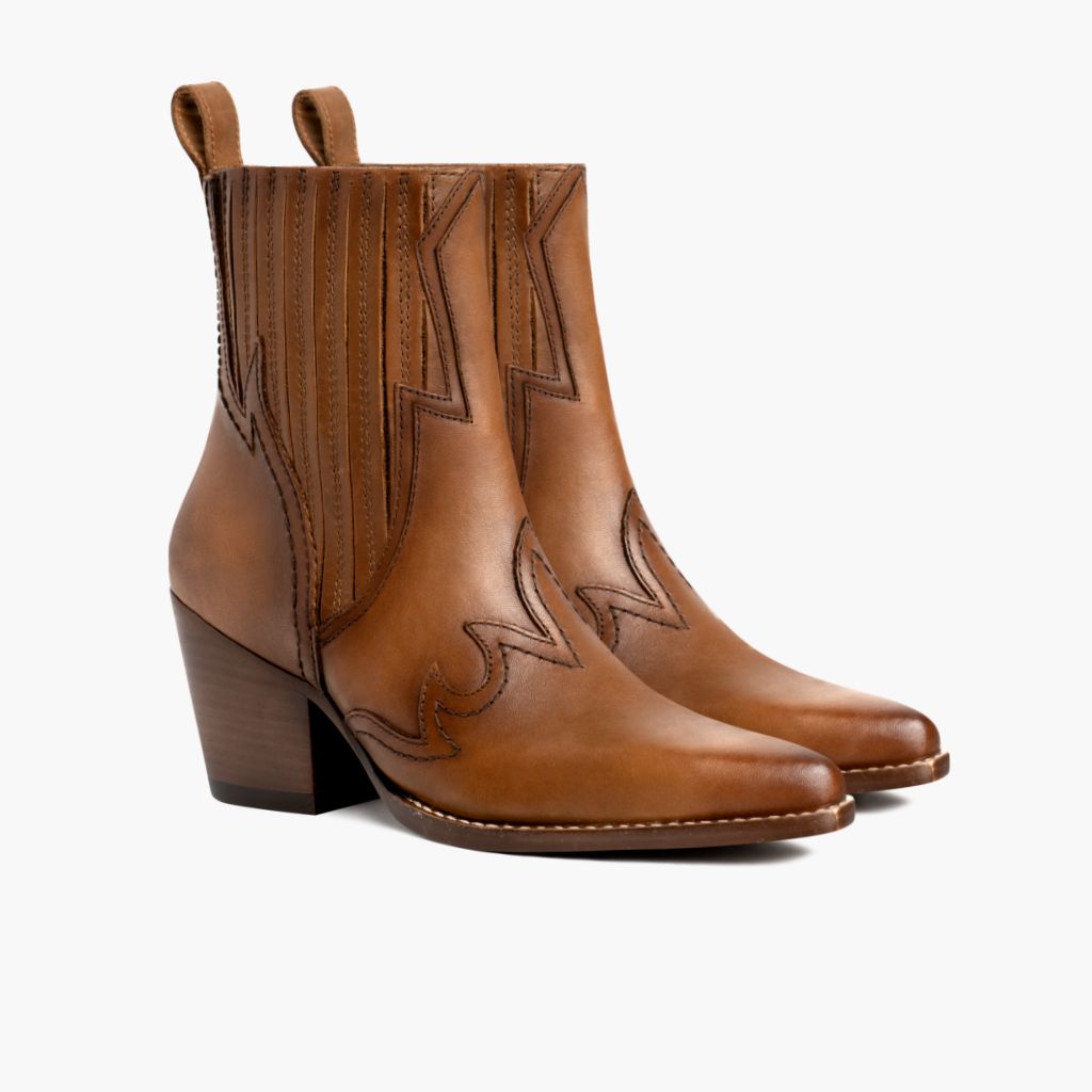 https://cdn.shopify.com/s/files/1/0419/1525/products/1024x1024-Womens-Icon-Tan-030123-3.4.jpg?v=1680544704