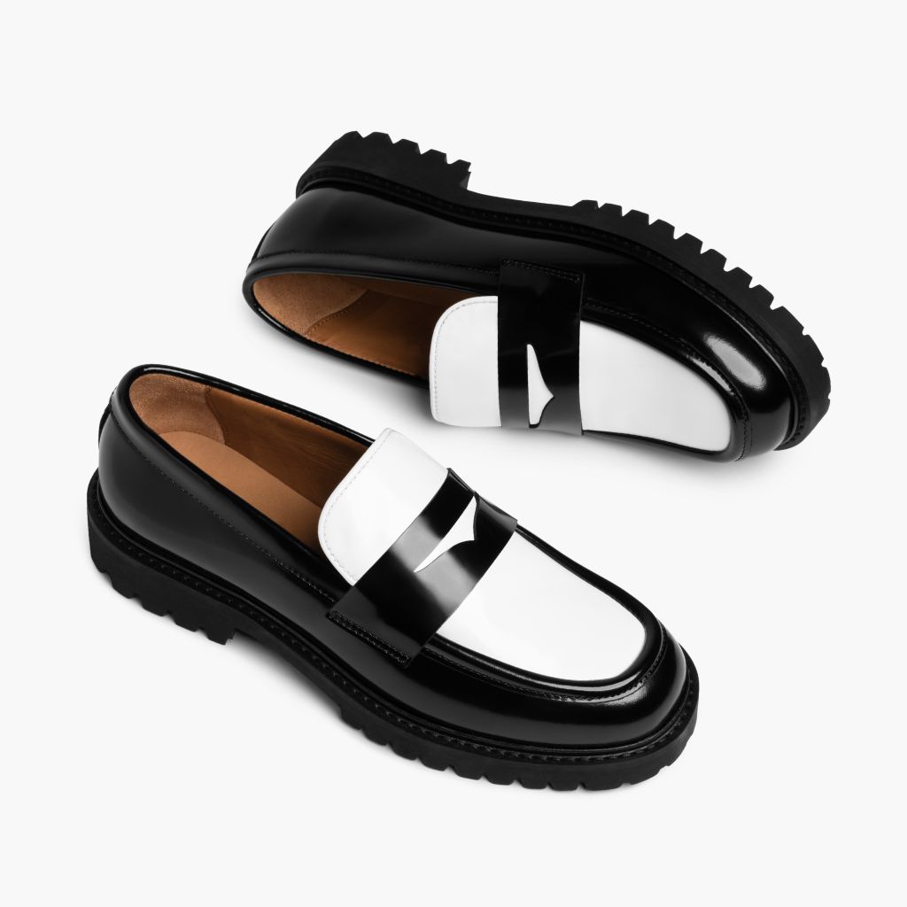 https://cdn.shopify.com/s/files/1/0419/1525/files/1024x1024-Womens-Penny-BlackWhite-051324-FlatlayAlt.jpg?v=1718804539