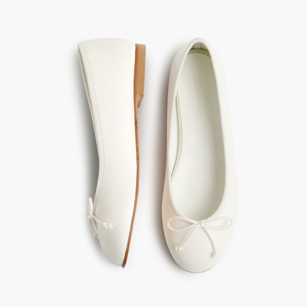 https://cdn.shopify.com/s/files/1/0419/1525/files/1024x1024-Womens-Prima-Ivory-060223-Flatlay1_f2bb49c1-6f22-4228-9fbf-38c2337b4ad2.jpg?v=1687892000