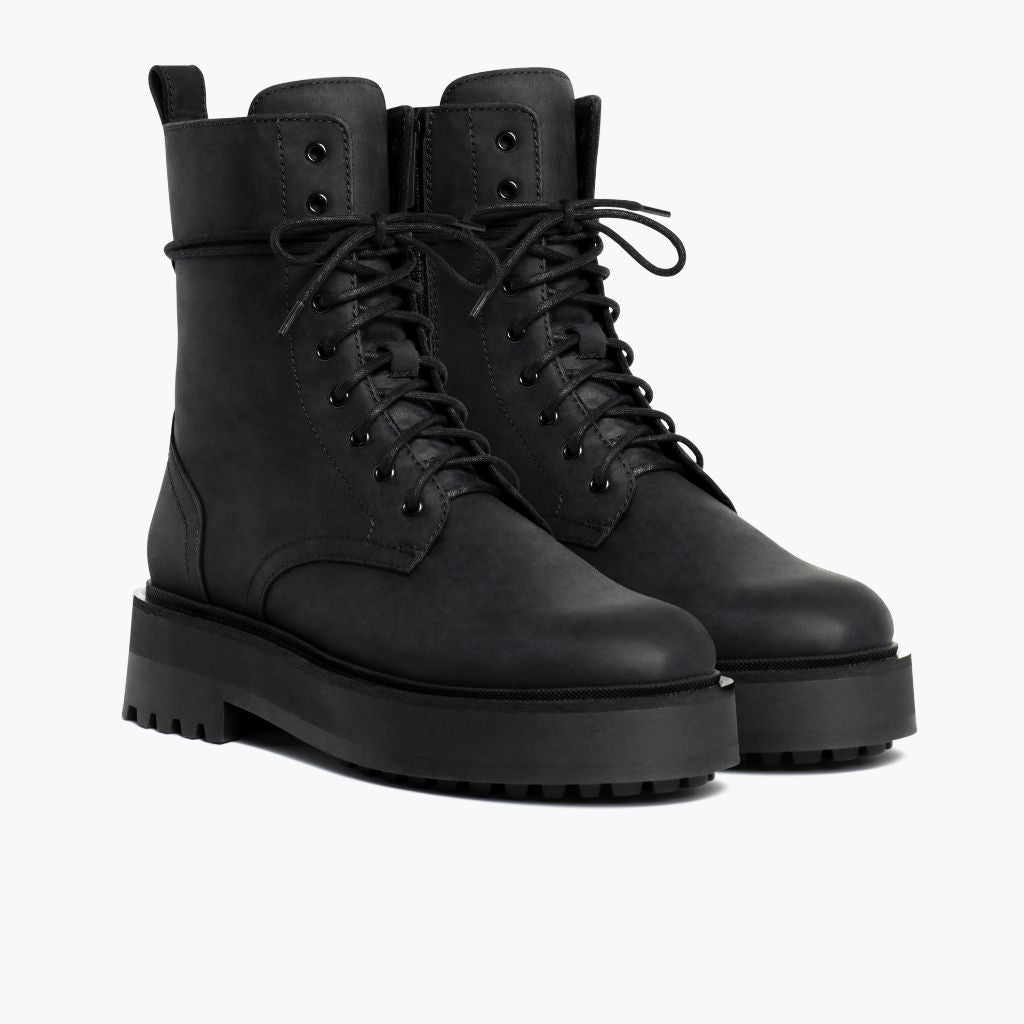https://cdn.shopify.com/s/files/1/0419/1525/files/1024x1024-Womens-Quest-Black-082423-3.4.jpg?v=1693948474