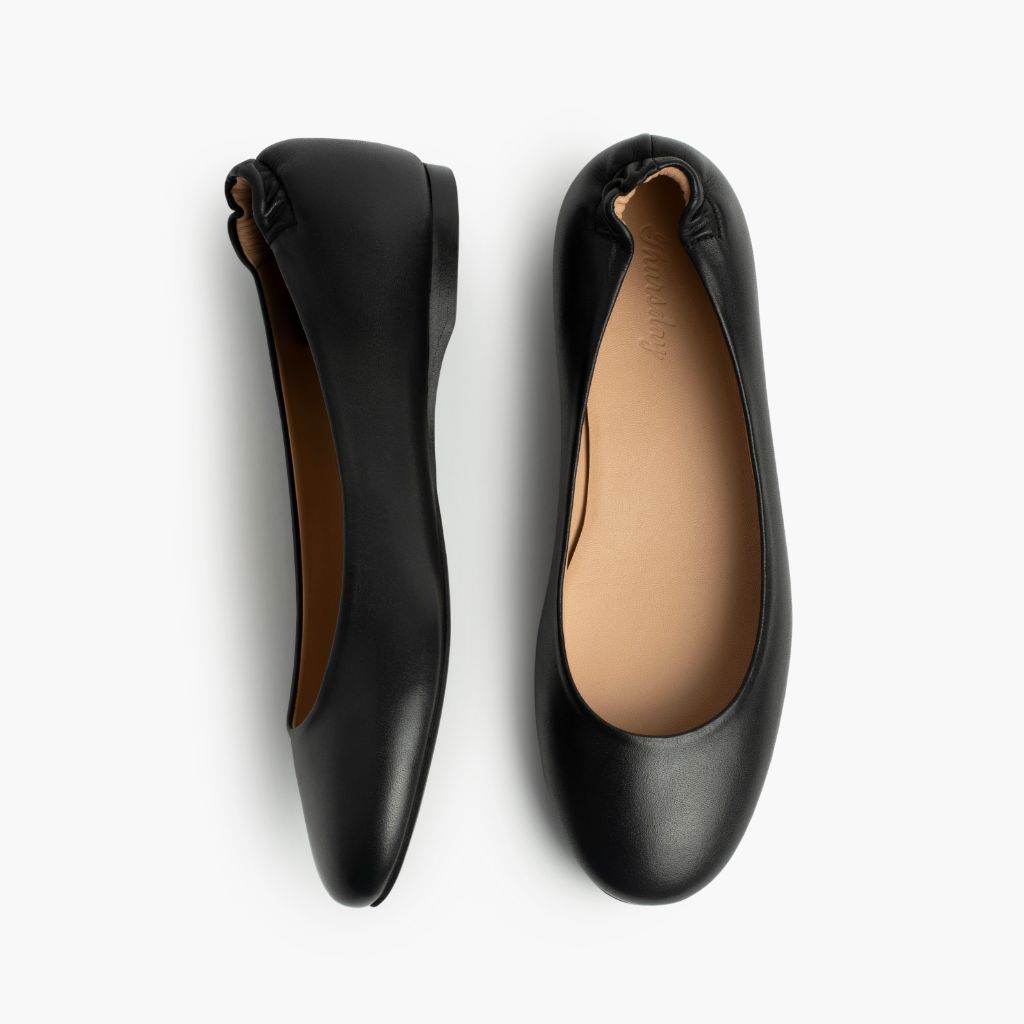 https://cdn.shopify.com/s/files/1/0419/1525/files/1024x1024-Womens-Scrunch-Black-052323-Flatlay1.jpg?v=1689008503