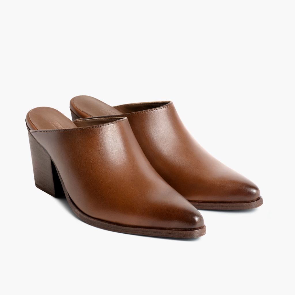 https://cdn.shopify.com/s/files/1/0419/1525/files/1024x1024-Womens-Summer-Brandy-031924-3.4_2a4a0d3d-4a53-4d4e-9d5a-ce1bbde0ca22.jpg?v=1716506179