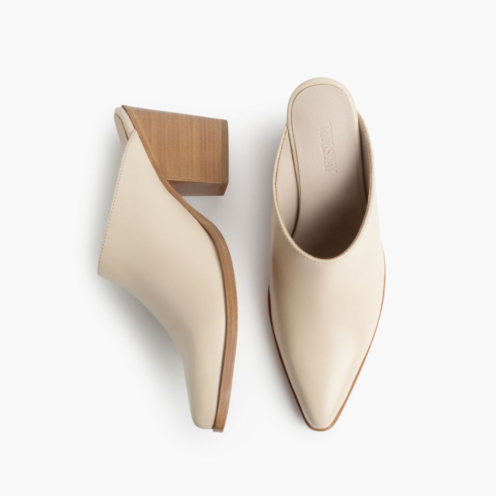 https://cdn.shopify.com/s/files/1/0419/1525/files/1024x1024-Womens-Summer-Ivory-062723-Flatlay1.jpg?v=1690839222