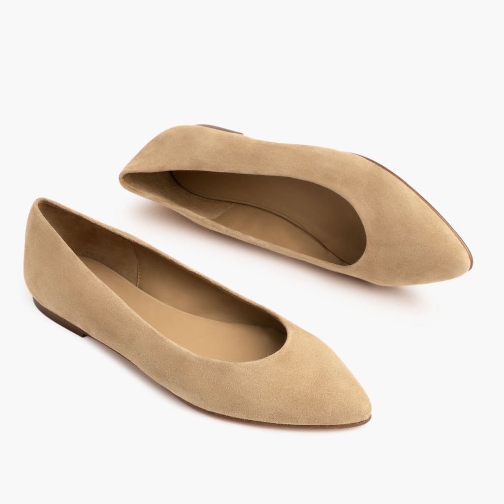 https://cdn.shopify.com/s/files/1/0419/1525/files/1024x1024-Womens-VivaBalletFlat-Camel-050123-FlatlayAlt.jpg?v=1683753710